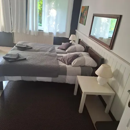 Privatunterkunft Dom & Weranda *